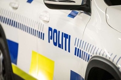 Østjyllands Politi rykkede juledag ud til en adresse i Knebel på Djursland, hvor et par var blevet overfaldet af deres nabo. Fredag fremstilles naboen i grundlovsforhør. (Arkivfoto).