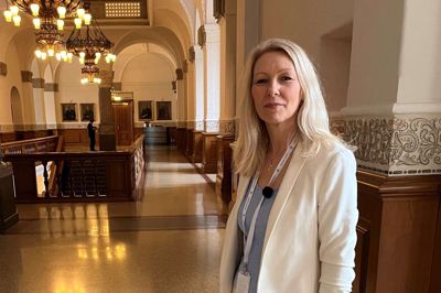Folketingsmedlem Dina Raabjerg (K) har været med til at sikre, at Herning Ny Teater fik andel i årets uddeling af kulturmidler.
