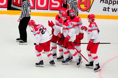 Hele otte gange kunne de danske spillere juble efter en scoring. Her har Mikkel Aagaard scoret ét af sine tre mål.