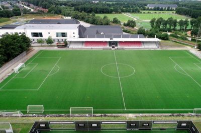 Sportscenter Ikast og klubberne, som bruger hallens faciliteter, har længe efterspurgt en ekstra hal. Nu meder lokalt parti sig ind i hal-kampen.