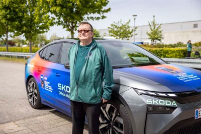Jørgen Markmøller har gennem tiderne kørt med mange gæster til sportsbegivenheder i Herning. Lige nu er det i forbindelse med VM i ishockey.