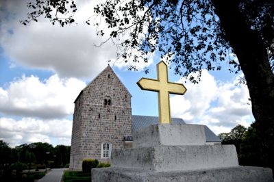 Assing Kirke markerer jubilæet for trosbekendelsen fra pinsen og måneden ud.