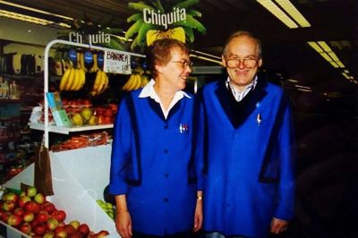 Anny og Dan Bisgaard drev forretning i Kjellerup i 30 år. Nu er de stille sovet ind efter sygdom - med få dages mellemrum.