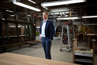 Peter Damkjer fra PFP A/S i Kjellerup havde håbet på en østløsning. Nu er han først og frememst glad for, at der kommer en motorvej.