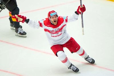 Ishockeyekspert Jimmy Bøjgaard roser det stærke, danske kollektiv som den solide base, der støbte fundamentet for VM-succesen. Men det fik også afgørende betydning, at stjernen Nikolaj Ehlers kom hjem og satte den sidste spids på toppen.
