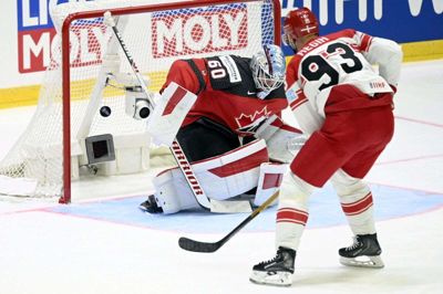 Herningensiske Peter Regin scorede Danmarks andet mål i den historiske 3-2-sejr over Canada i 2022. Foto: Ritzau Scanpix