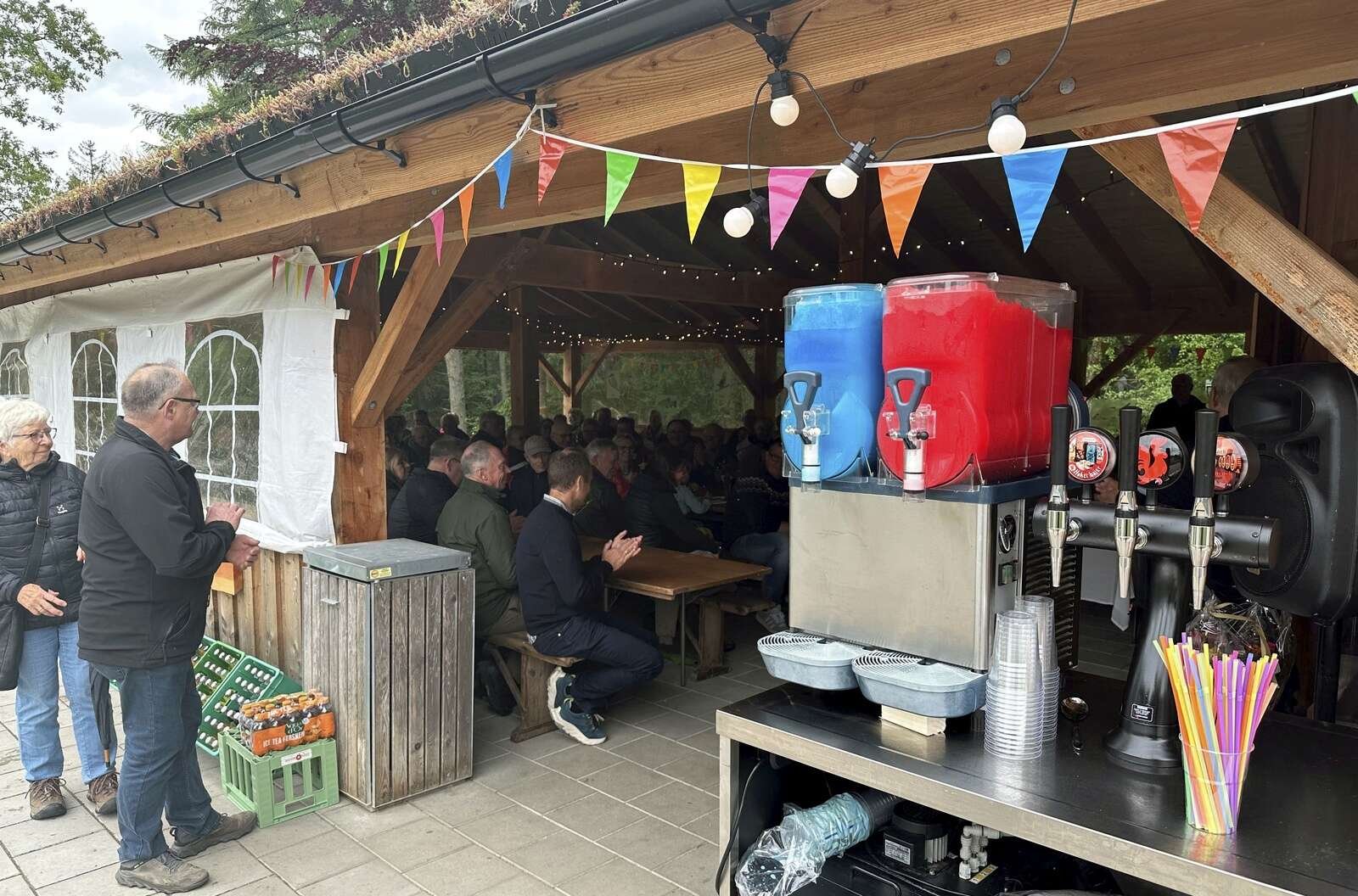 Der var sørget for både vådt og tørt, da byen indviede på en ny frugtlund og en kæmpe pavillon i Sdr. Resen Naturpark.