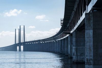 Det er 3,5 kilometer togskinner, som skal erstattes på Øresundsbroen (Arkivfoto).