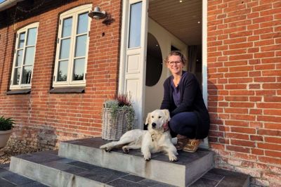 Elsebeth Futtrup har flyttet sin klinik hjem på gården på Refsgårdvej. Foto: Lars Bo Nielsen
