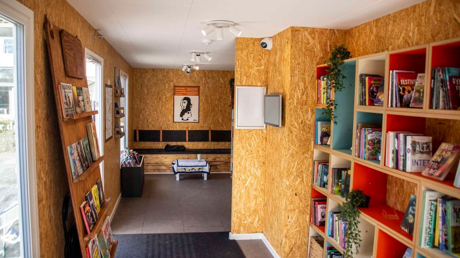 Låneriget er ubemandet og har døgnåbent.