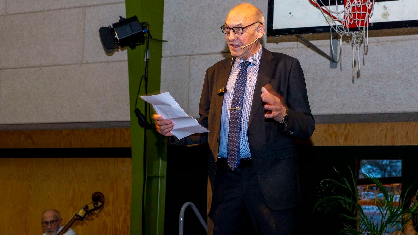 Borgmesteren holdt velkomsttalen.