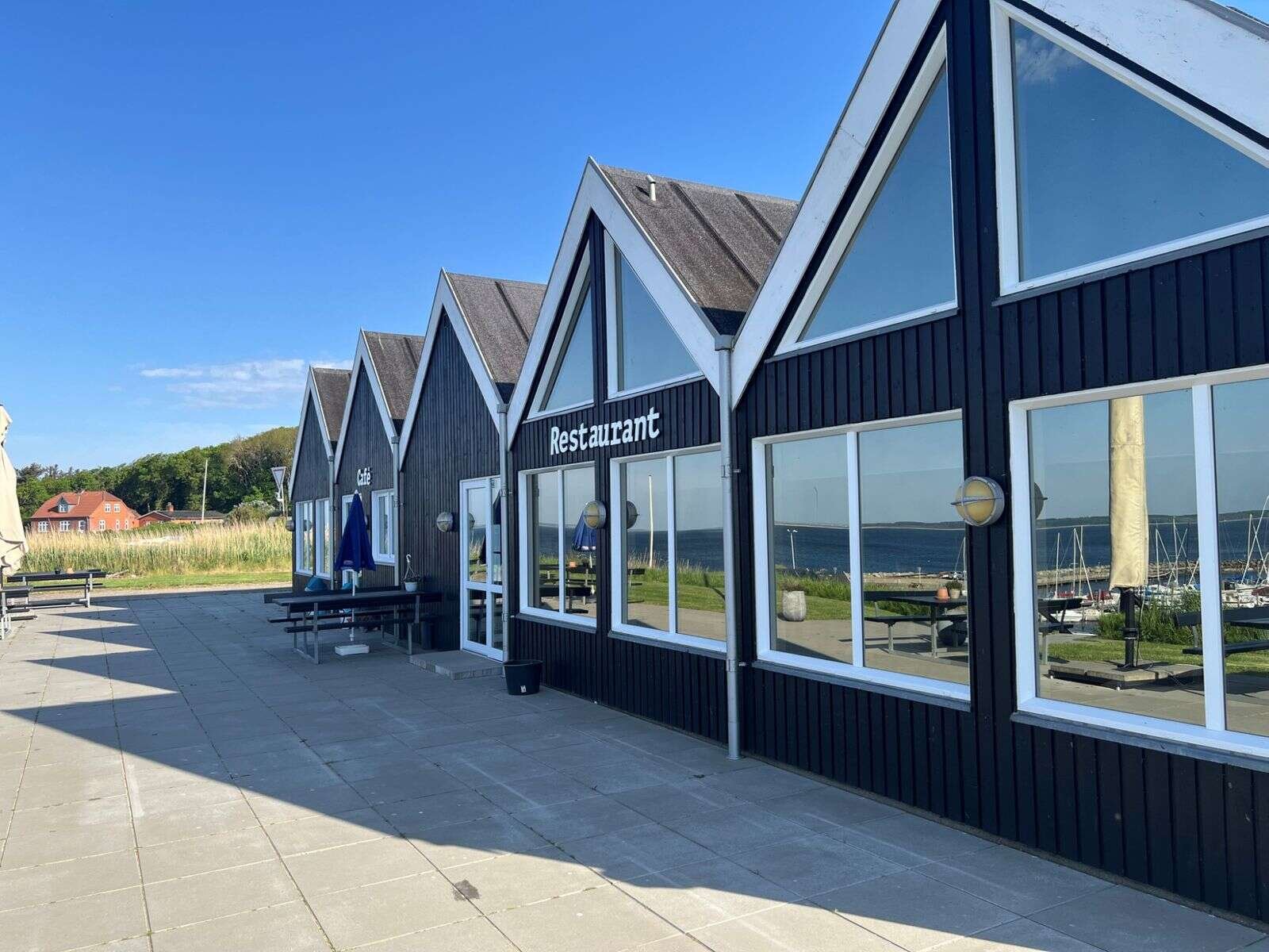 Restauranten ved Gyldendal Havn. Foto: cvm