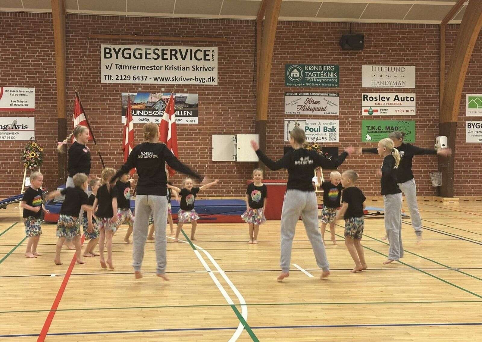 Gulvet i Breum blev også indtaget af Krudtuglerne. Foto: Privatfoto