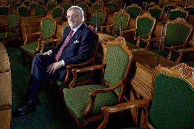 Thor Pedersen nåede at være minister i sammenlagt 13 år og formand for Folketinget i fire år, før han stoppede i 2011.
