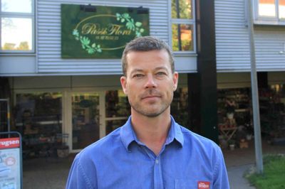 Uddeler Peter Poulsen fra Superbrugsen i Kjellerup. Foto: Morten Hallstrøm