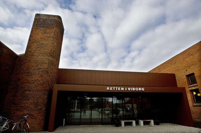 Mand og kvinde fik en såkaldt straksdom torsdag med fængsel og efterfølgende udvisning af Danmark.