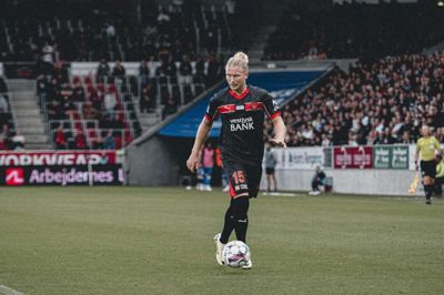 Christian Sørensen nåede blot syv kampe i FCM-trøjen. Nu er den 32-årige venstreback sendt videre til Vejle Boldklub på en permanent aftale.