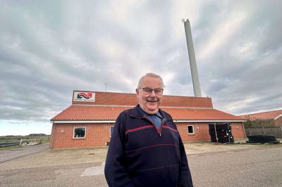Knud Lang blev i efteråret fejret for sine 40 år i Stoholm Fjernvarmes tjeneste, og derved blev det. I lighed med Bent Jakobsen genopstillede han ikke, mens Harry Frandsen og Grethe Ulstrup lod sig genvælge. Nye i bestyrelsen er Michael Hviid Olesen og Jan Langballe. Arkivfoto: Henrik Bagge