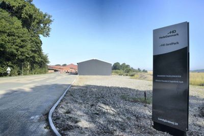 Den potentielle miljøkatastrofe med jordskred af forurenet jord i Ølst ved Randers har givet lokal bekymring med hensyn til jordhåndtering her på HedeDanmarks Miljøcenter Lundgård ved Stoholm. Arkivfoto