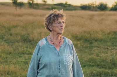Ruth Dein er kendt som »fortællekonen fra heden«. Den 22. februar fortæller hun i Fly Kirke. Privatfoto