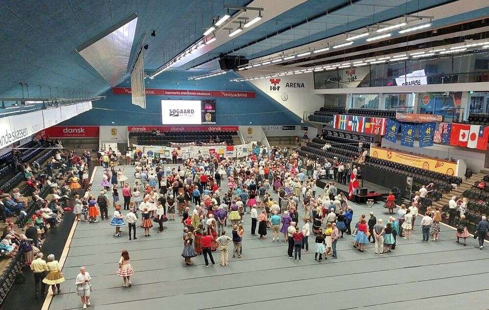 Både faciliteter og forplejning var ifølge delegationen fra Stoholm helt i top ved et velorganiseret square dance convention i Ikast. Privatfoto