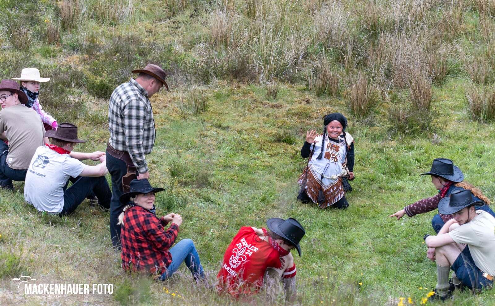 Jens Langkniv Gruppen i Sparkær inviterede resten af De Gule Spejdere i Danmark på indianerlejr ved Birkesø i kristi himmelfartsferien. Foto: Jacob Mackenhauer