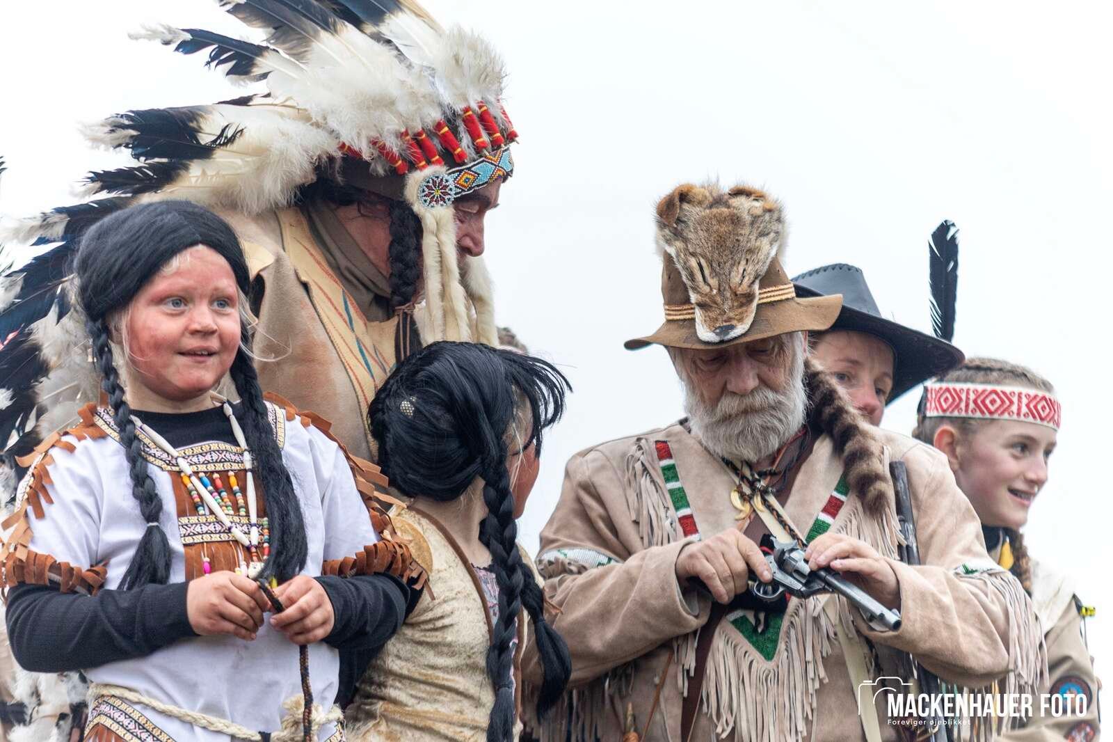 Jens Langkniv Gruppen i Sparkær inviterede resten af De Gule Spejdere i Danmark på indianerlejr ved Birkesø i kristi himmelfartsferien. Foto: Jacob Mackenhauer