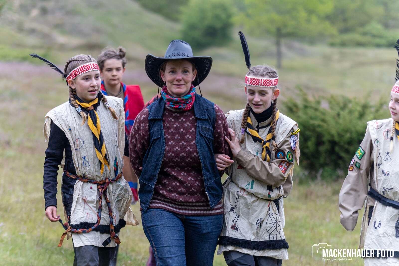 Jens Langkniv Gruppen i Sparkær inviterede resten af De Gule Spejdere i Danmark på indianerlejr ved Birkesø i kristi himmelfartsferien. Foto: Jacob Mackenhauer