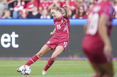 Sara Holmgaard har skrevet en toårig kontrakt med selveste Real Madrid.