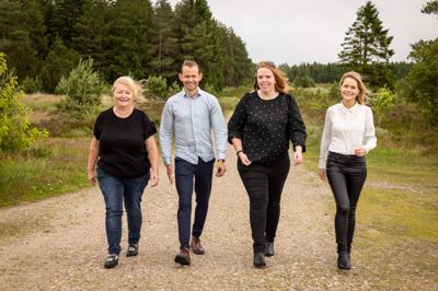 Sommerpatruljen er klar igen! Fra venstre ses Laila Kempel, Mikkel Korsgaard Christensen, Merete Riis Jensen og Linna Grøn Secher.