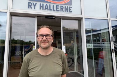 Søren Steen Olesen er ny formand for Ry Hallernes bestyrelse, og han kæmper blandt andet for, at hallerne får mere plads, for der er tryk på bygningerne på Thorsvej i Ry.