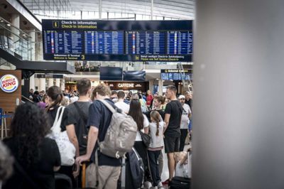Hen over de tre sommermåneder forventer lufthavnen i alt at håndtere 9,5 millioner rejsende. (Arkivfoto).