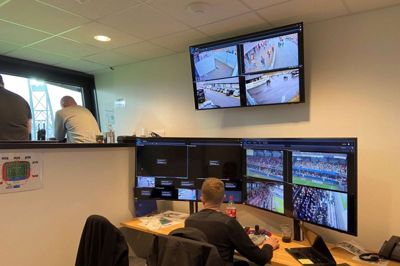 Politiet samarbejder med Silkeborg IF om videoovervågningsmateriale fra de mange kameraer på Jysk Park. Politiet har også gennemset videomaterialet fra kampen mod Viborg, hvor der var en aggressiv stemning.