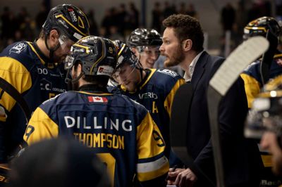 Med den nye træner Garth Murray vandt Blue Fox i sikker stil grundspillet, men måtte til sidst nøjes med sølv efter en finaleserie mod Odense Bulldogs.