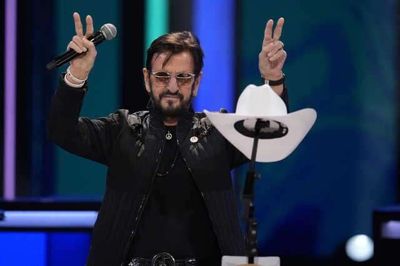 Ringo Starr under sin seneste optræden på Grand Old Opry i februar 2025.