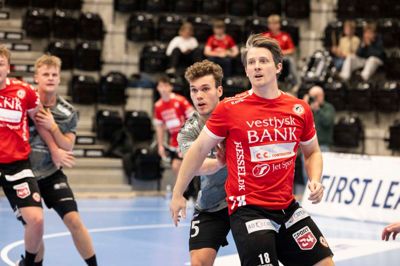 Playmaker og spillende assistenttræner Matias Helt Jepsen kan sammen med resten af holdet se frem til flere fede hjemmekampe allerede i august. Efter jubilæumskampen mod Aalborg Håndbold følger pokalopgøret mod GOG og 1. divisionspremieren mod Team Sydhavsøerne.