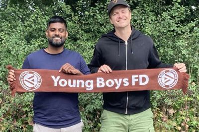 Young Boys-træner Arun Rajkumar (tv.) har ikke så meget at smile over en skidt indledning på sæsonen.