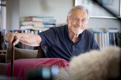 86-årige Martin Silberschmidt fra Ry har udgivet en bog om sit liv. Bogen fejres med en reception den 18. august.