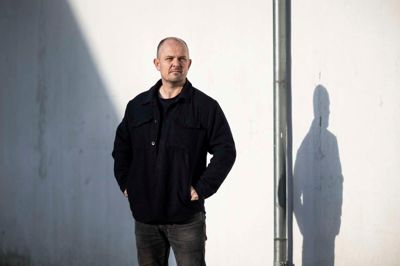 Thomas Damgaard har siden 2022 stået i spidsen for familiekoncernen Aage Damgaard Aps. Her afløste han sin far Lars som direktør - som selv afløste sin far Aage i 1986.