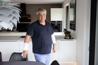 It-chef i Mediehusene Midtjylland, 55-årige Niels Mølgaard Thorsen, fortæller om sit dramatiske styrt i håbet om at motivere flere til at bruge cykelhjelm.