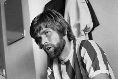 Finn Laudrup nåede at spille 19 kampe for det danske A-landshold med seks mål til følge. Det kunne nok være blevet til flere, men Dansk Boldspil-Union havde indtil 1971 en regel om, at professionelle spillere ikke måtte spille for landsholdet.