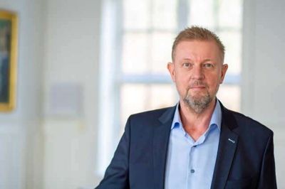 - Jeg har ikke haft en fast karriereplan. Livet består af tilfældigheder, siger Jens Klavsen, der siden 2005 har været topchef i Fleggaard Holding.