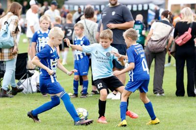 Der vil uden tvivl blive kæmpet hårdt om bolden, når årets Ramsing Cup ruller over fodboldbanerne i Spjald.