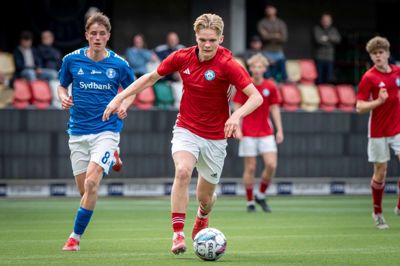 Kristian Bøgild Bloch skrev for et år siden under på en traineekontrakt med SIF.