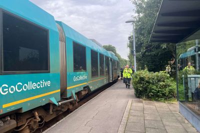 Det nedbrudte tog i Studsgård laver flaskehals for den øvrige togtrafik.
