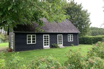 Det bliver bygningen her, beliggende tæt på Øm Kloster, der skal omdannes til et refugium til brug for forskere.