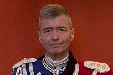 Jens Ole Rossen-Jørgensen begyndte som chef for dronningens adjudantstab i 2021. Tre år senere kom tronskiftet. I dag er han således chef for kong Frederiks adjudantstab.