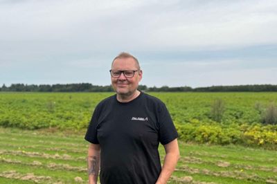 Per Jacobsen har svært ved at se, hvordan produktionen af kartoflers fremtid ser ud, efter sprøjtemidlerne til at bekæmpe kartoffelskimmel bliver forbudt.
