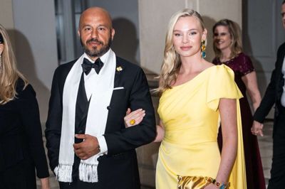 Dar Salim med sin nu kone, Nanna Boline Lindhardt, til kongeparrets aftenselskab for kunst og kultur på Christiansborg Slot i København 28. februar 2025.