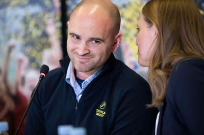 Benjamin Boycott har arrangeret et møde med en lille håndfuld nøglepersoner fra det uofficielle fanmiljø.